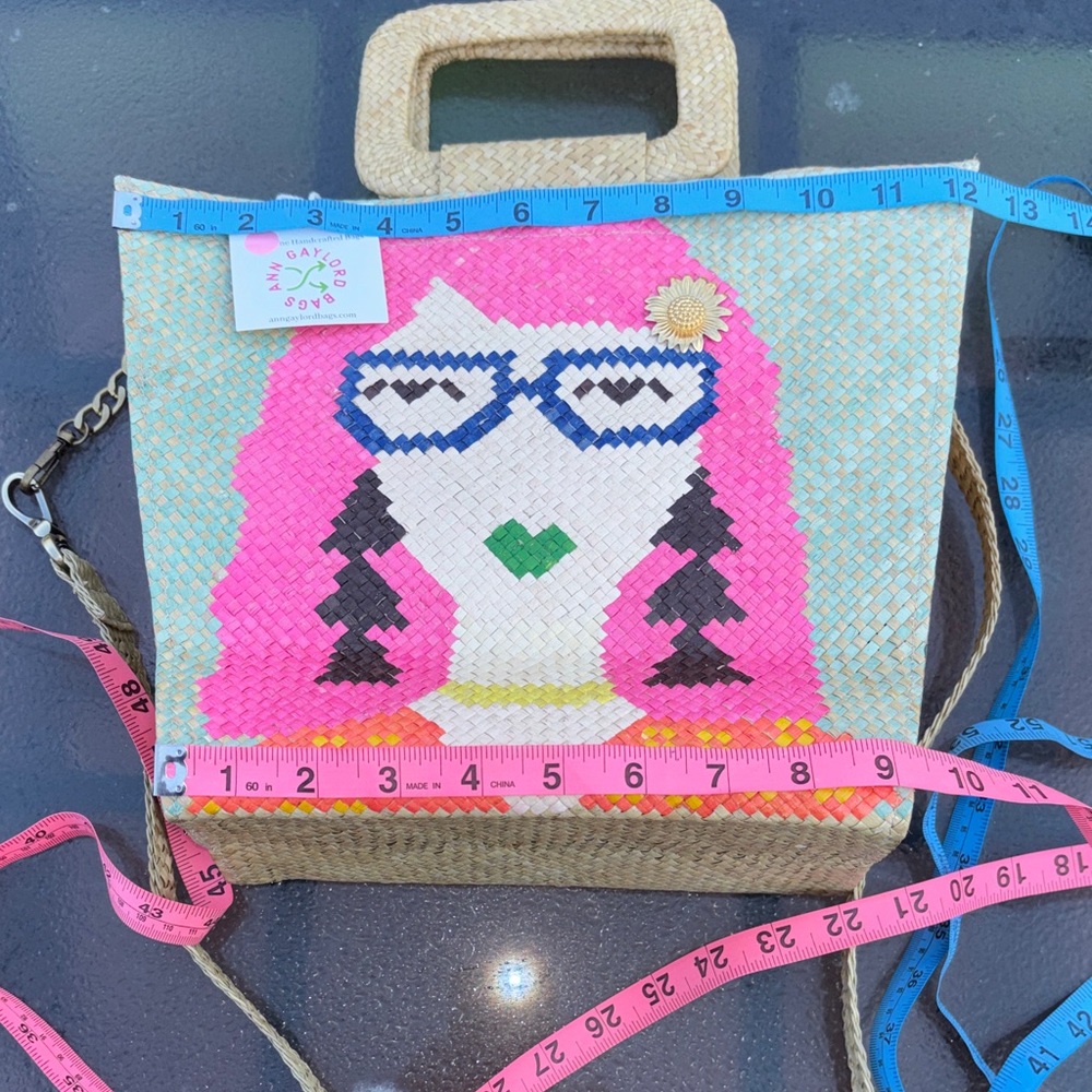 Woven Straw Tote with Pink Hair Girl Motif - Unbranded - Picture 8 of 12